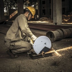 Cortadora de metales 2,200W SSC22 Stanley