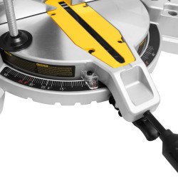 Sierra ingleteadora 1650 W SM16 Stanley